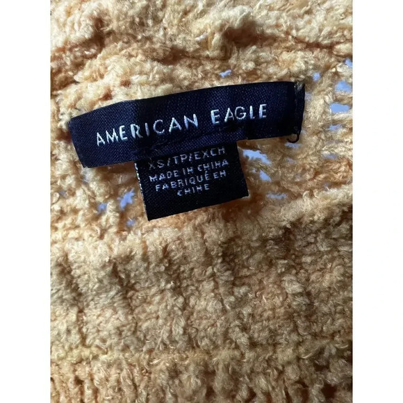 American Eagle yellow knit crew neck pullover soft sweater, size XS. - Picture 9 of 9